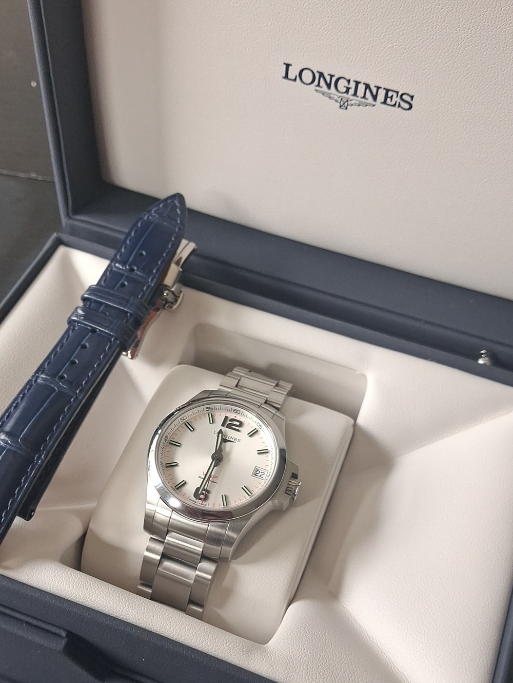 Longines Conquest VHP